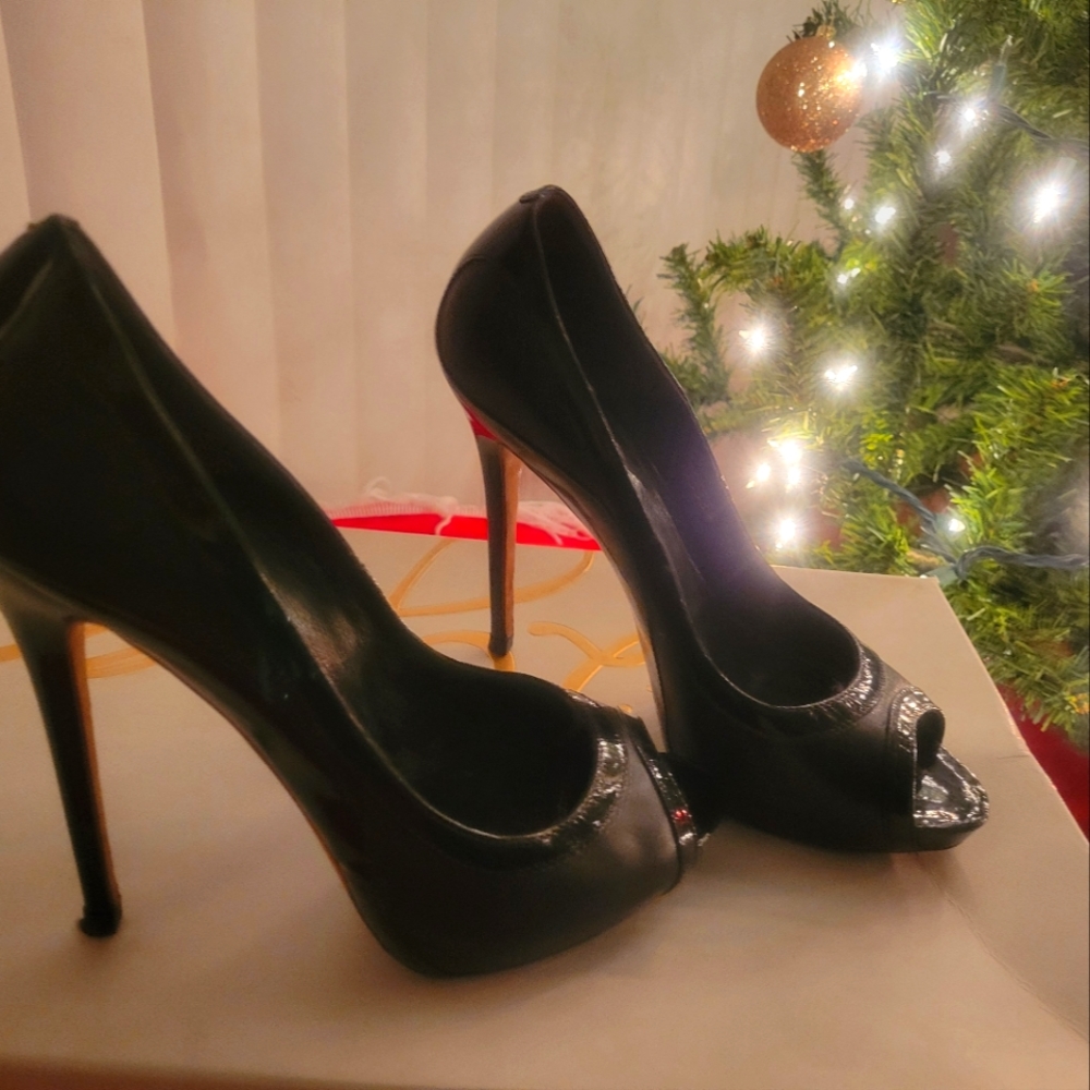 Womens shoes